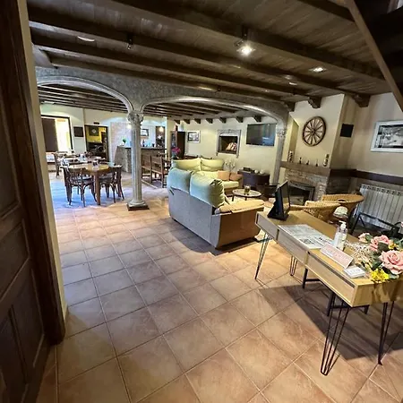 Rural Monasterio De Ara Mada 3* Santa Colomba de las Arrimadas