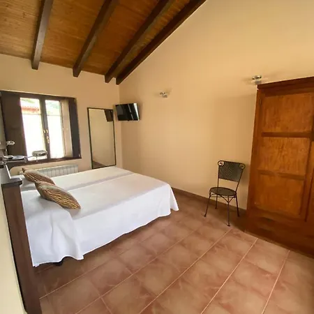 Hotel Rural Monasterio De Ara Mada 3*