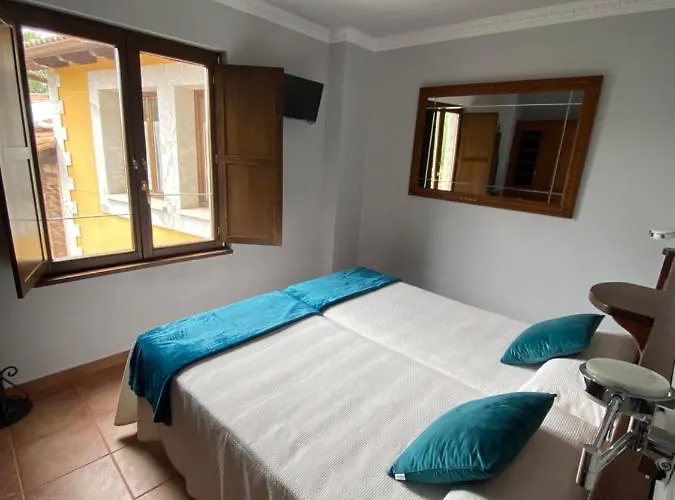 Rural Monasterio De Ara Mada 3*