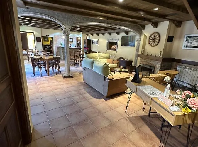 Rural Monasterio De Ara Mada 3* Santa Colomba de las Arrimadas