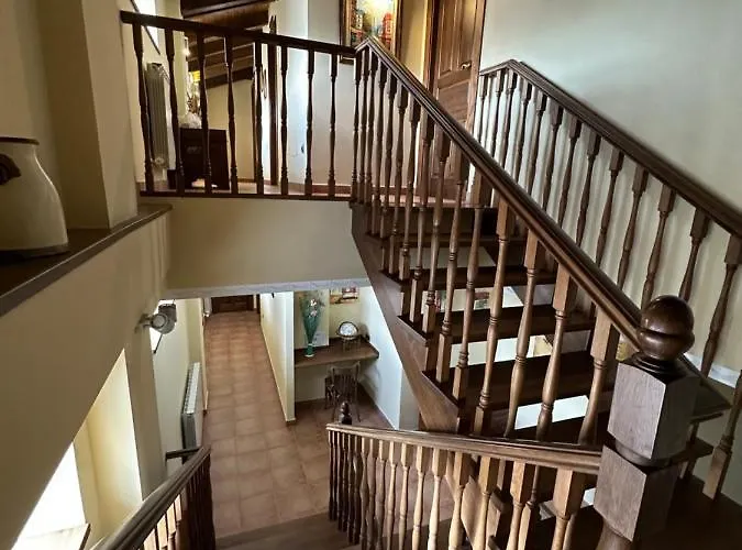 Rural Monasterio De Ara Mada