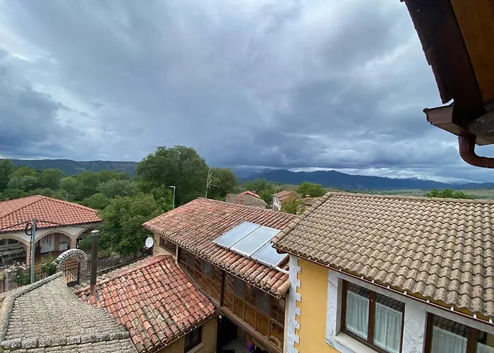 Rural Monasterio De Ara Mada 3*