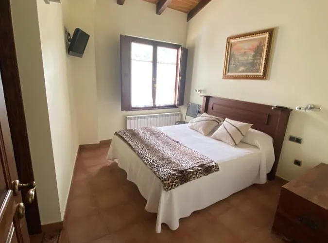 Rural Monasterio De Ara Mada 3*